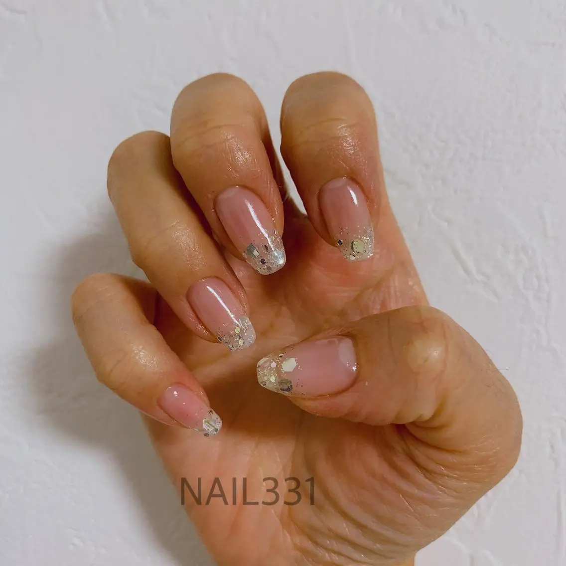 ネイル アートネイル キラキラネイル 冬ネイル クリスマス ハンドネイル Nail 331のネイルデザイン