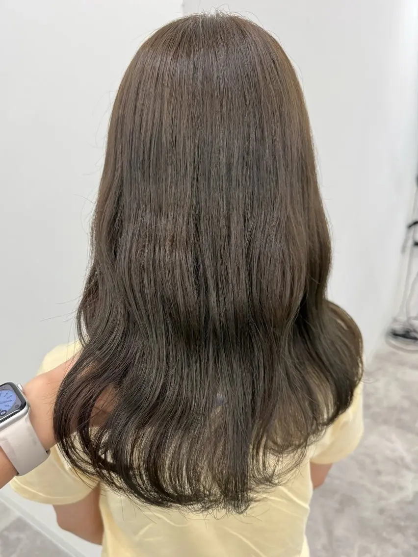 セミロング カラー ベージュカラー オリーブベージュ カット ヘアカラー azumi/グレー ジュ/オリーブ/縮毛のヘアスタイル