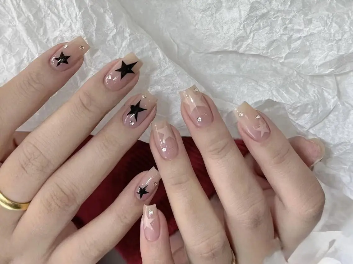ネイル アートネイル カジュアル ジェルネイル ミディアムネイル ワンカラーネイル Rin Rinのネイルデザイン