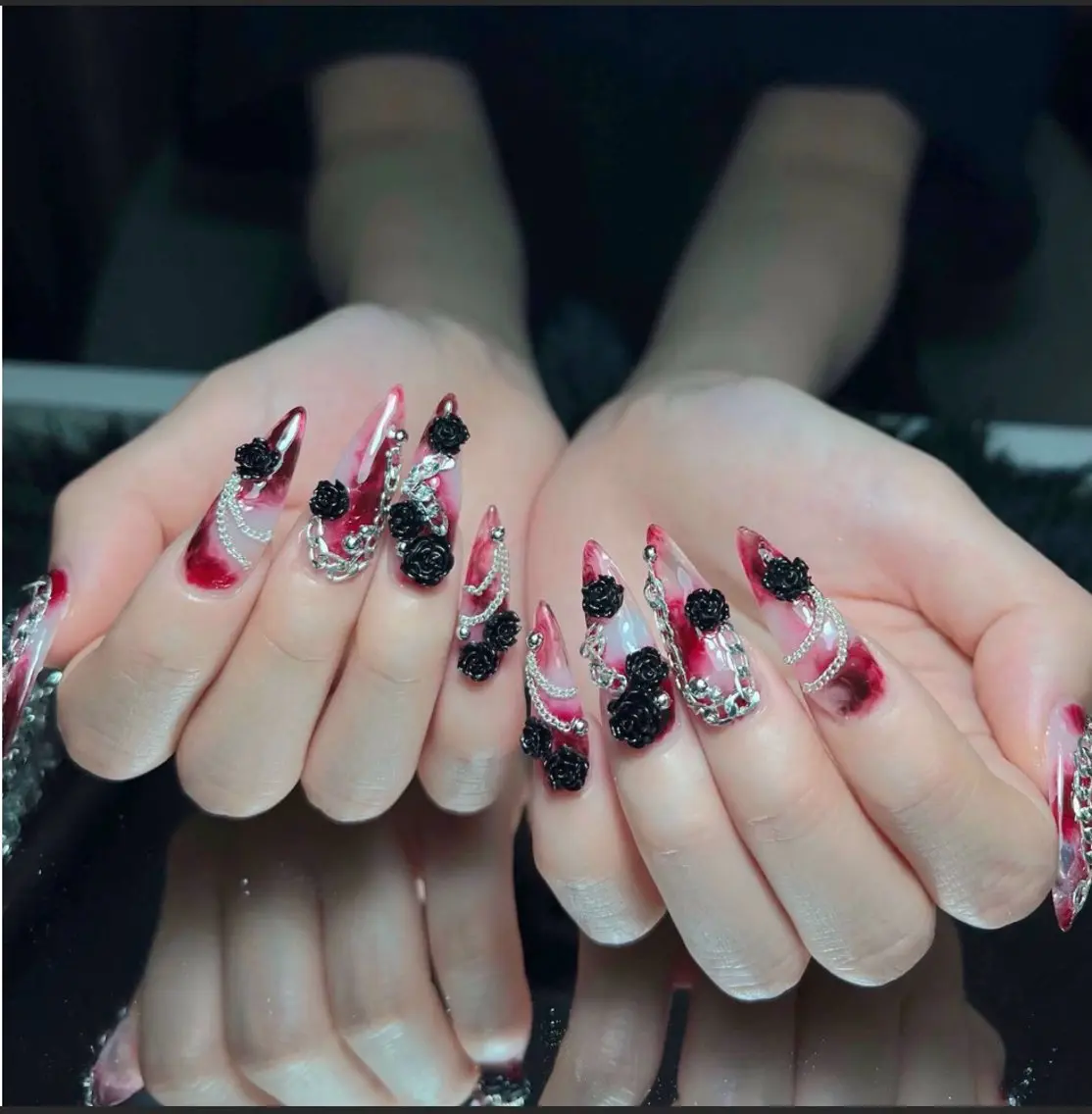 ネイル フットネイル ロングネイル マグネットネイル ネイルチップ ワンホンネイル ハンドネイル Lyna 池袋のネイルデザイン