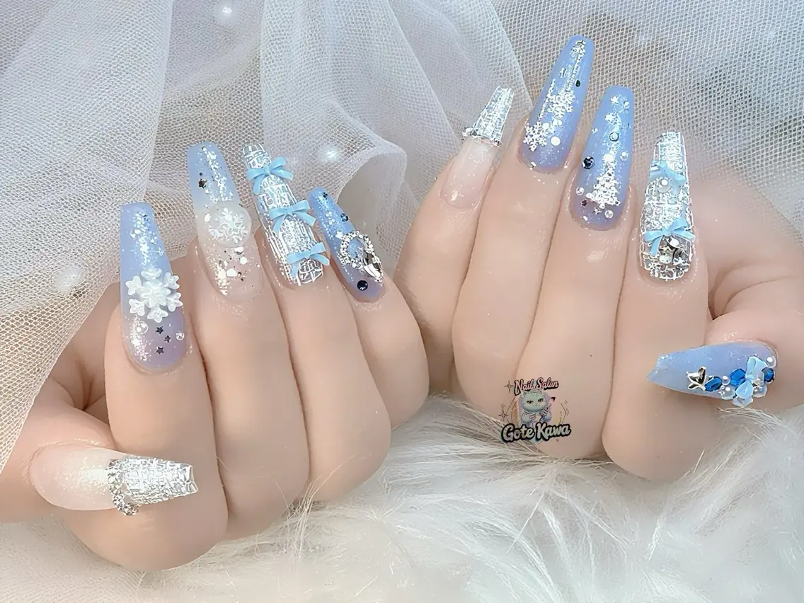 ネイル フレンチネイル グラデーション 持ち込み スカルプネイル ネイルチップ ハンドネイル ハンドケア Gote Kawa nail salonのネイルデザイン