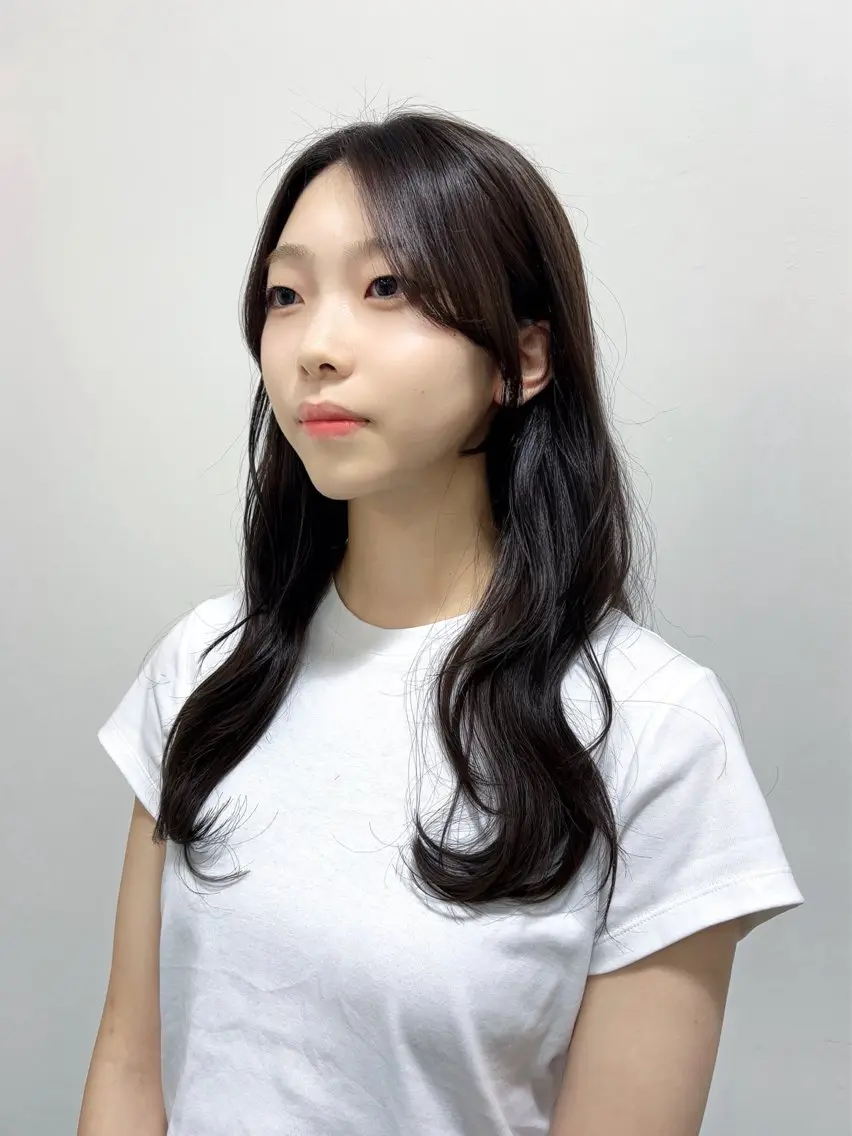 ロング レイヤーカット 拝頭　奈枝 Beretのヘアスタイル