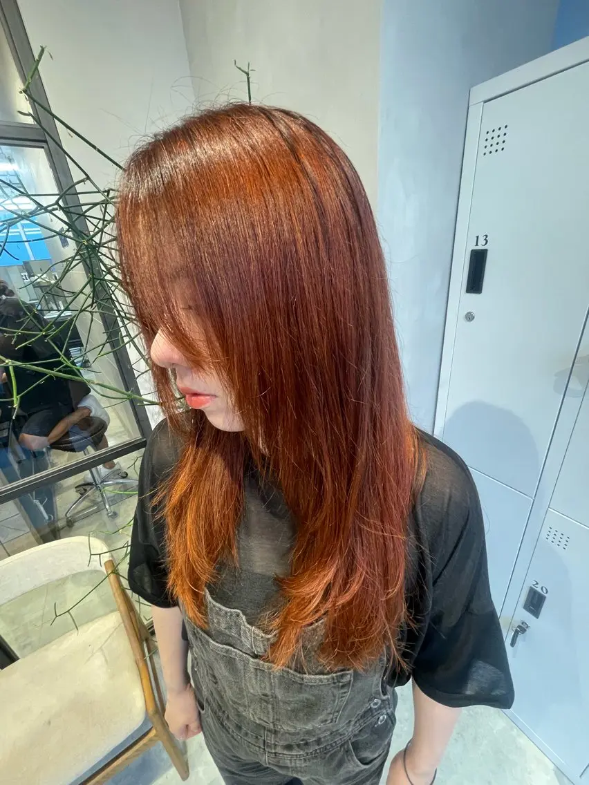 ロング カラー ブラウンカラー オレンジ オレンジブラウン ハイレイヤー レイヤーカット カット ヘアカラー トリートメント 透明感カラー✨艶髪 制作🌱山根あゆみのヘアスタイル