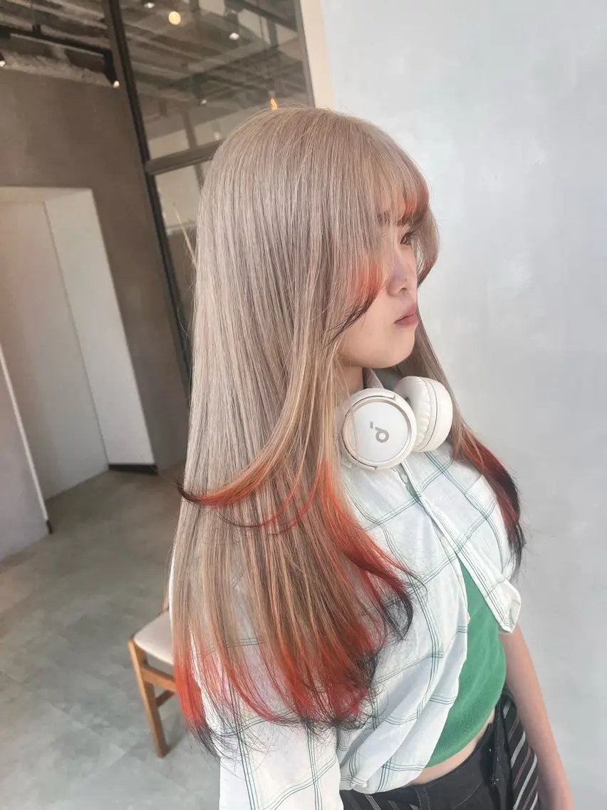【ルーツカラーor毛先デザインカラー】🌈ケアブリーチ+カラー+2ステップトリートメントの写真