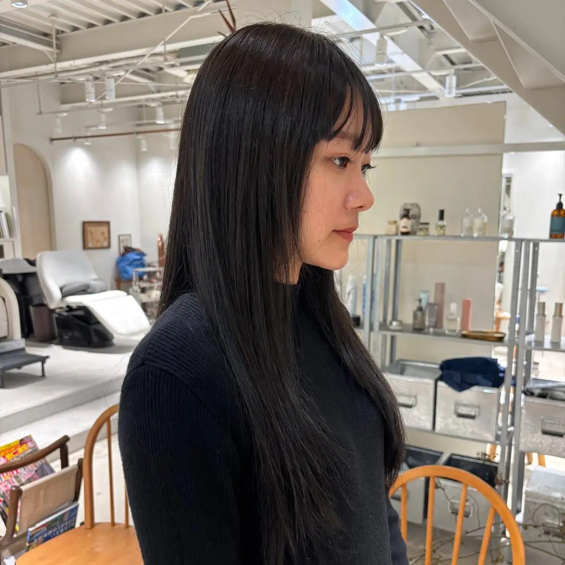 ロング カラー 透明感カラー ヘアカラー illatos サヤナのヘアスタイル