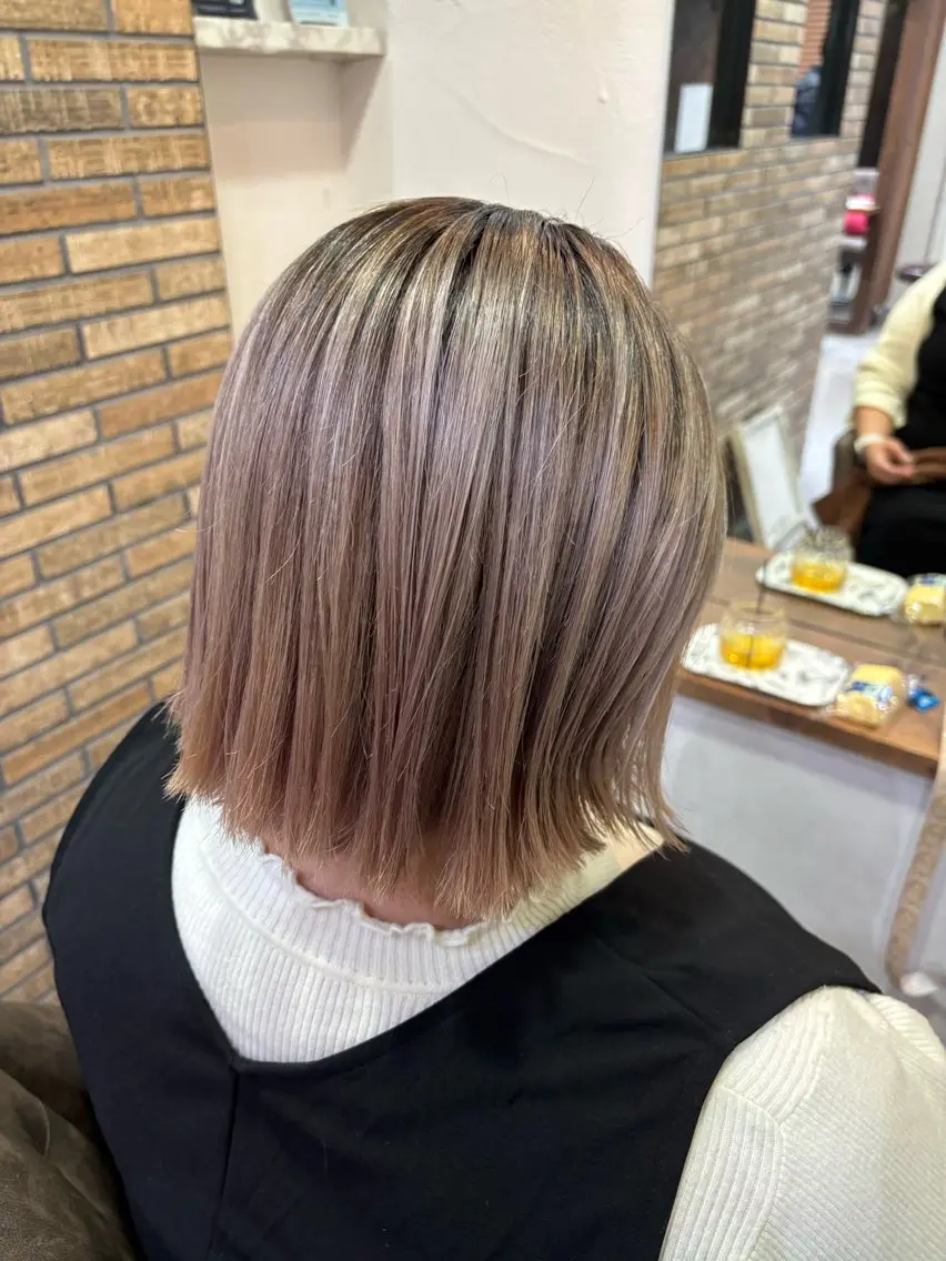 ミディアム カラー ショート・パーマ・デ ザインカラー/むつみのヘアスタイル
