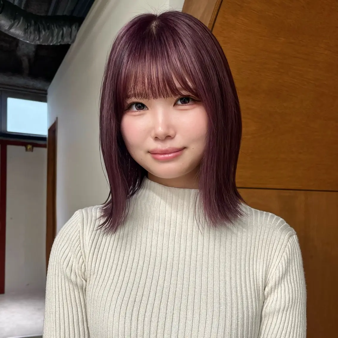 ミディアム ヘアカラー 石間 優愛のヘアスタイル