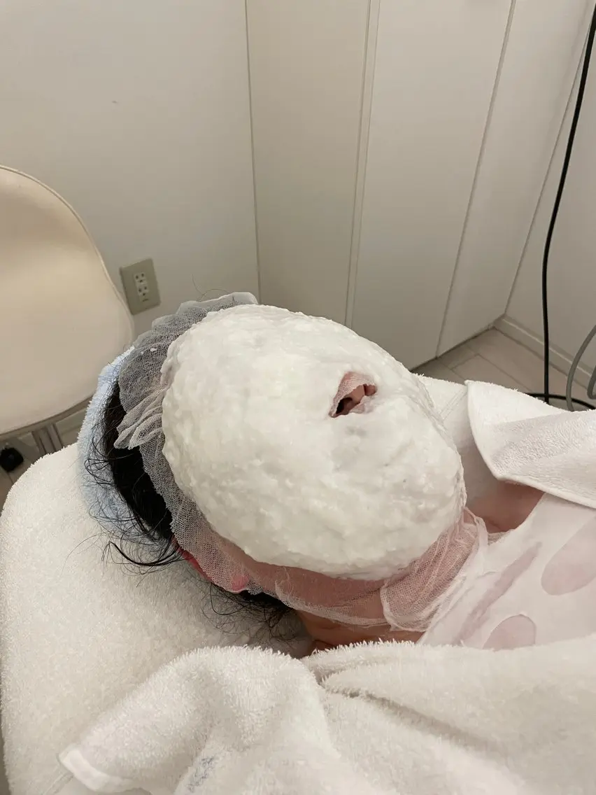 【一度で実感】はじめての方も安心✨プロの肌分析＋贅沢オールハンドエステ（生マスク付）の写真