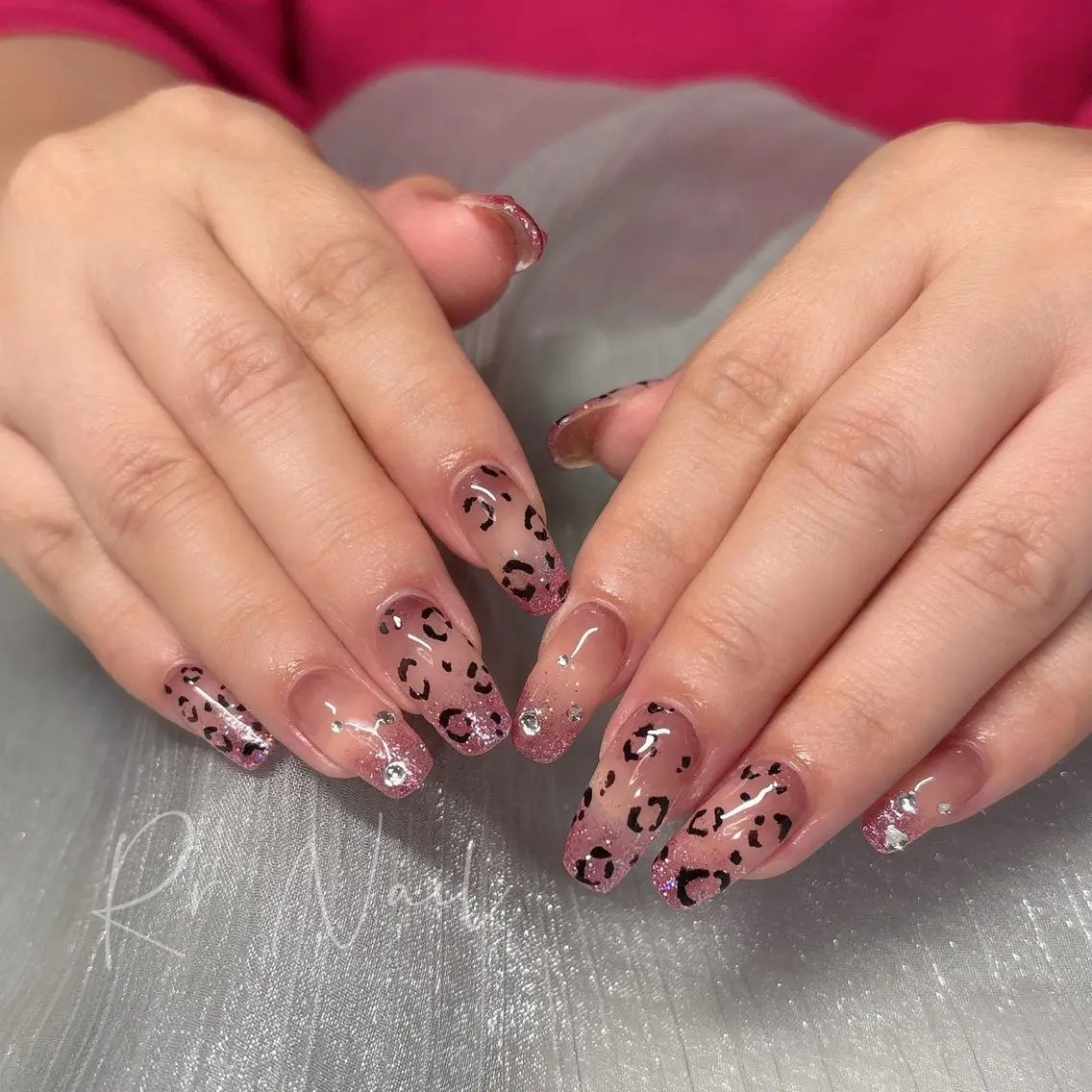 セミロング ハンドネイル Rr Nailのネイルデザイン