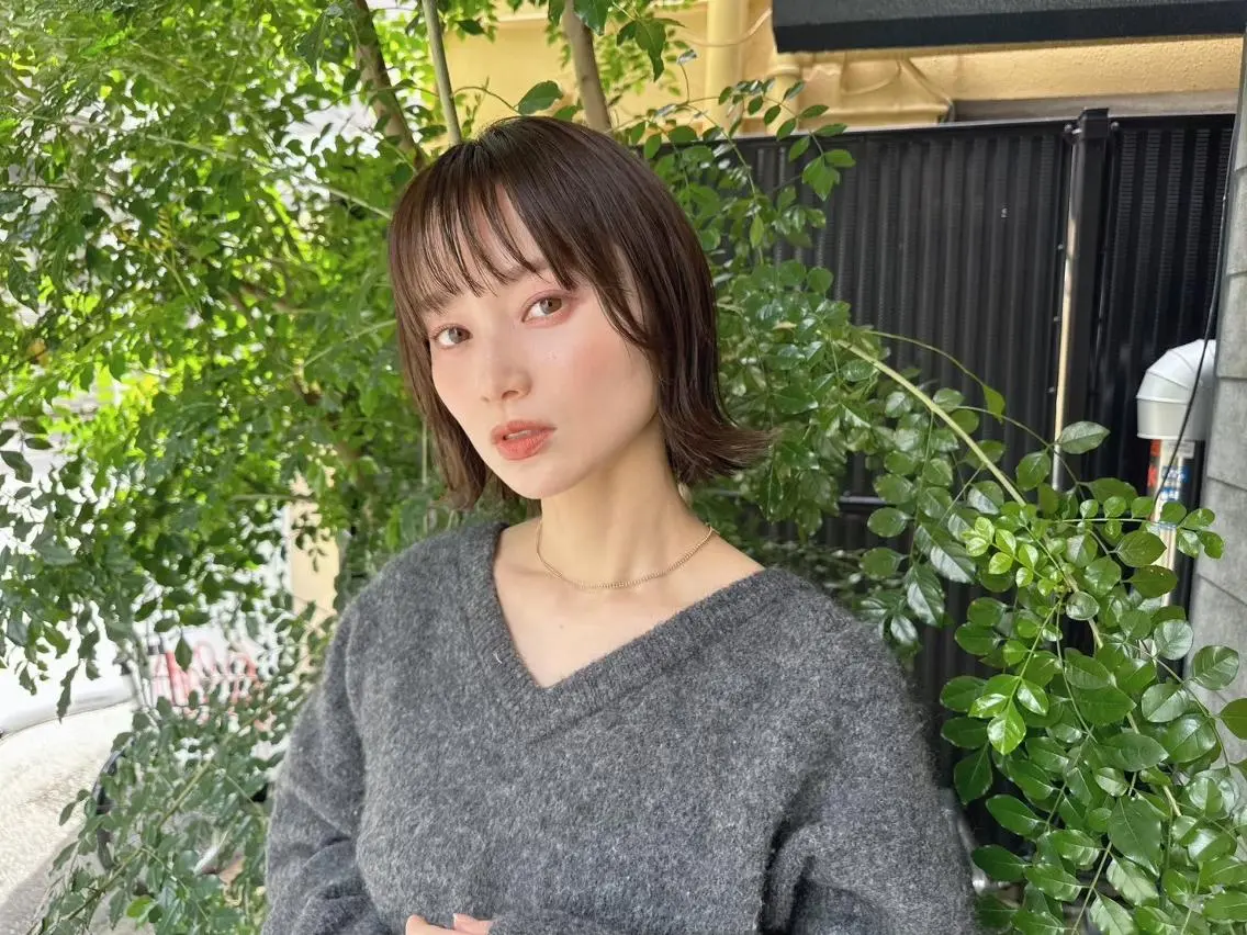 【負担少なく季節の紫外線にも負けないカラー】カット+グレイカラー+Aujuaの写真