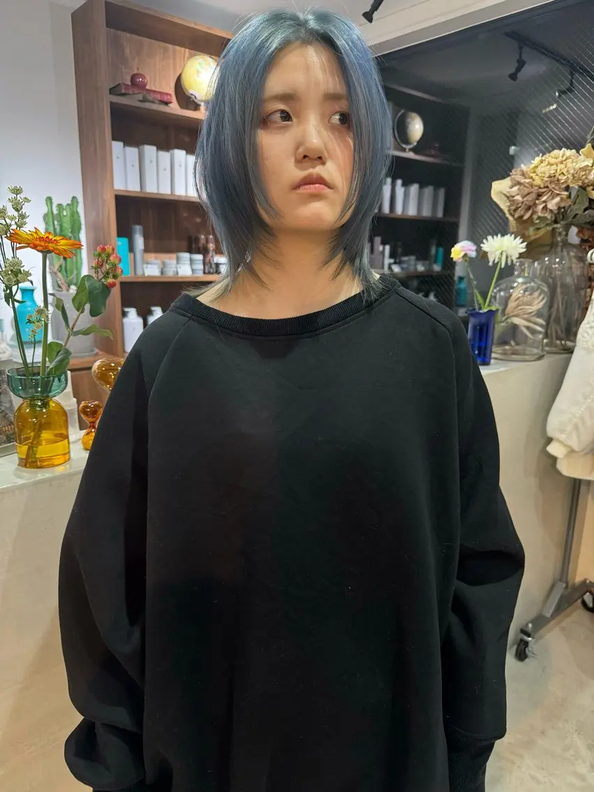 ミディアム カラー 似合わせカット ヘアカラー トリートメント (h)wim ウィムのヘアスタイル