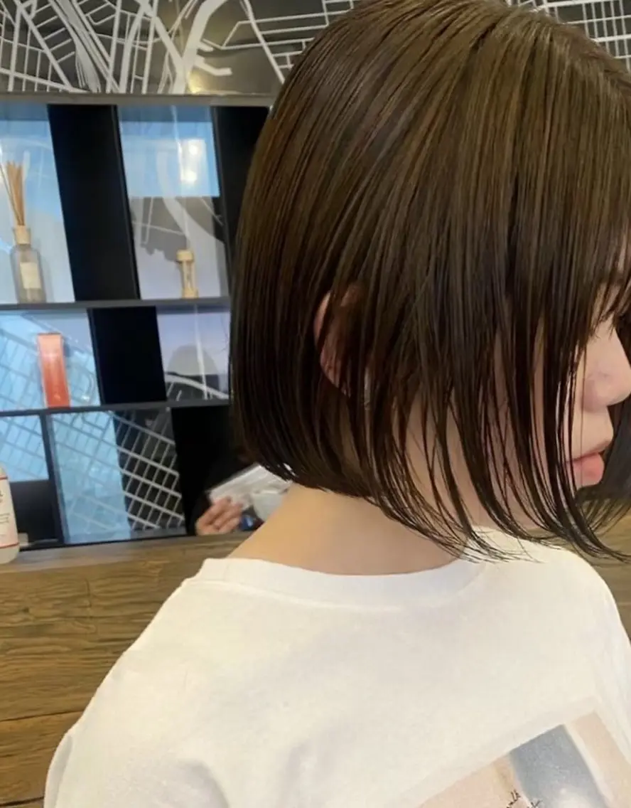カラー 江坂 misaki のヘアスタイル