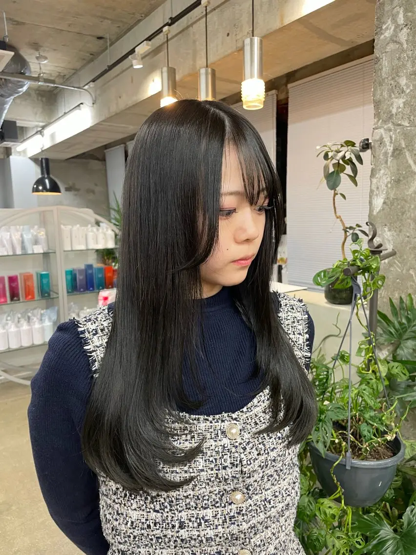 ロング カット アライ レンカのヘアスタイル