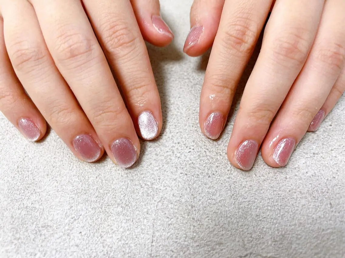 ネイル オーロラネイル フラワーネイル フットネイル フレンチネイル ジェルネイル ハンドネイル mogunail &blowのネイルデザイン