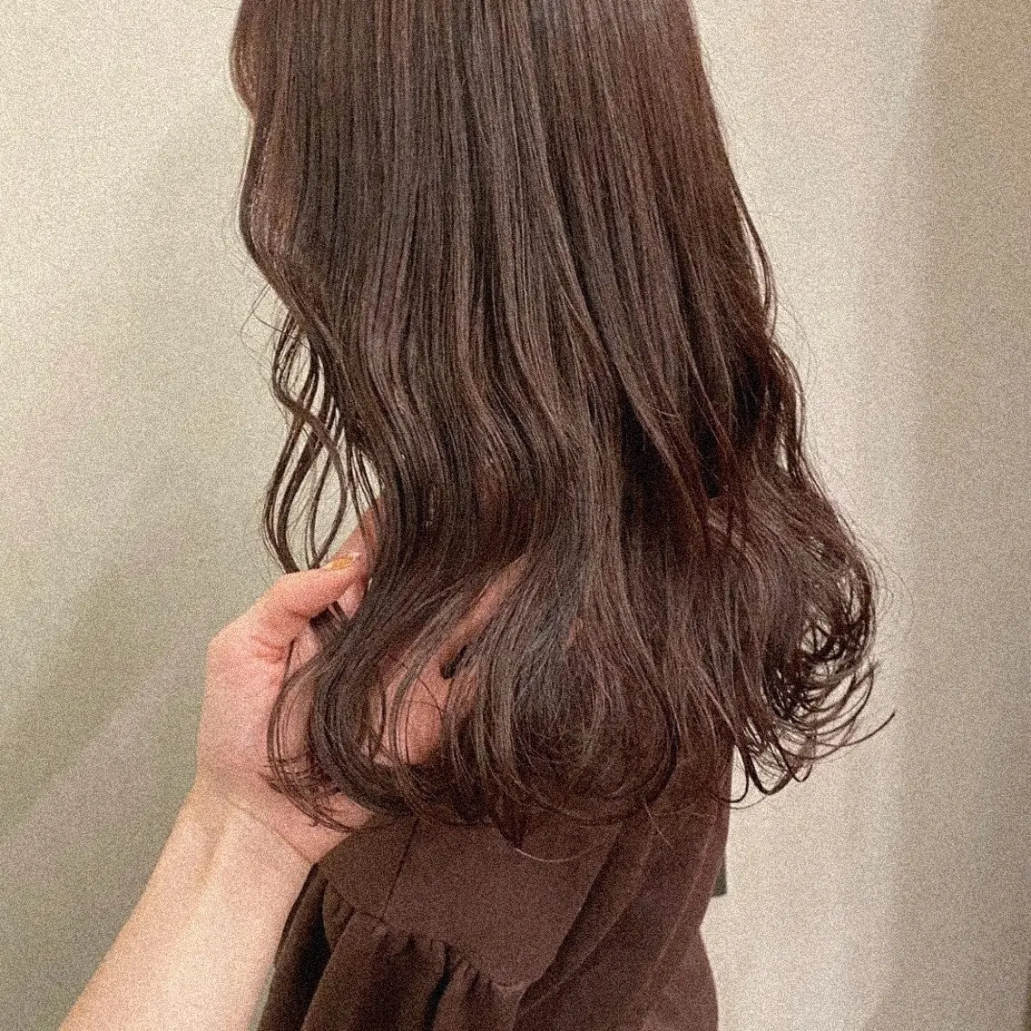 カラー 依咲 isakiのヘアスタイル