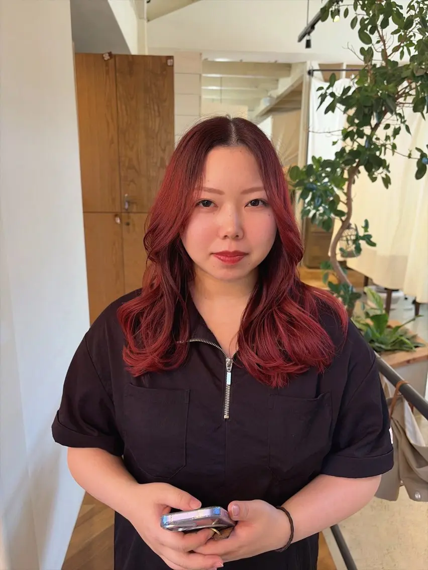 ロング カラー ブリーチ ダブルカラー ブリーチなしカラー レッドカラー ヘアカラー 似合わせボブカット/ 夏映えカラー/羽菜のヘアスタイル