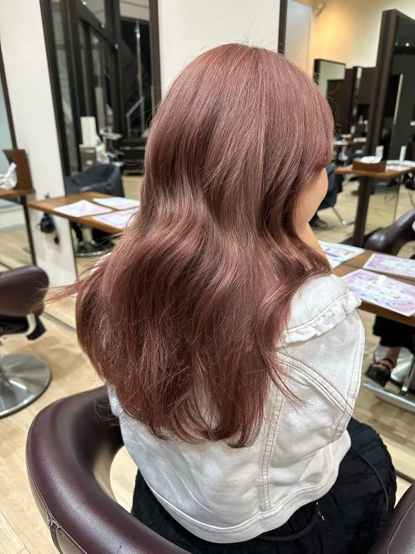 ロング カラー ブリーチ ピンクカラー 🩵髪質改善カラー 🩵SHURIのヘアスタイル