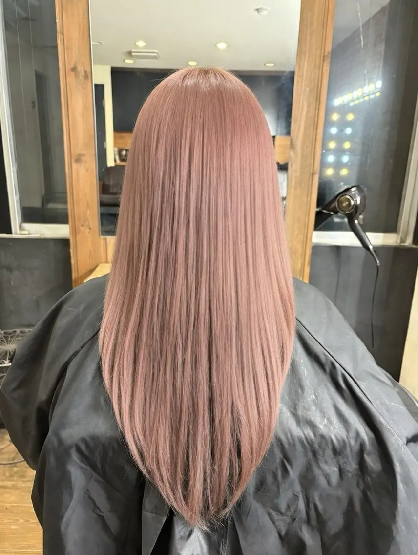 ロング カラー ⭐️MAKI⭐️中野 ハイトーン/レイヤーのヘアスタイル