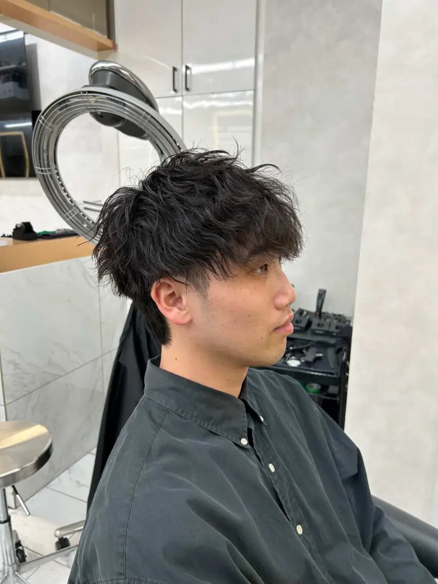 メンズ フェザーパーマ カルマパーマ メンズパーマ スペインカール スパイキーショート 川越メンズパーマ🌀 大人ヘア/くりのヘアスタイル