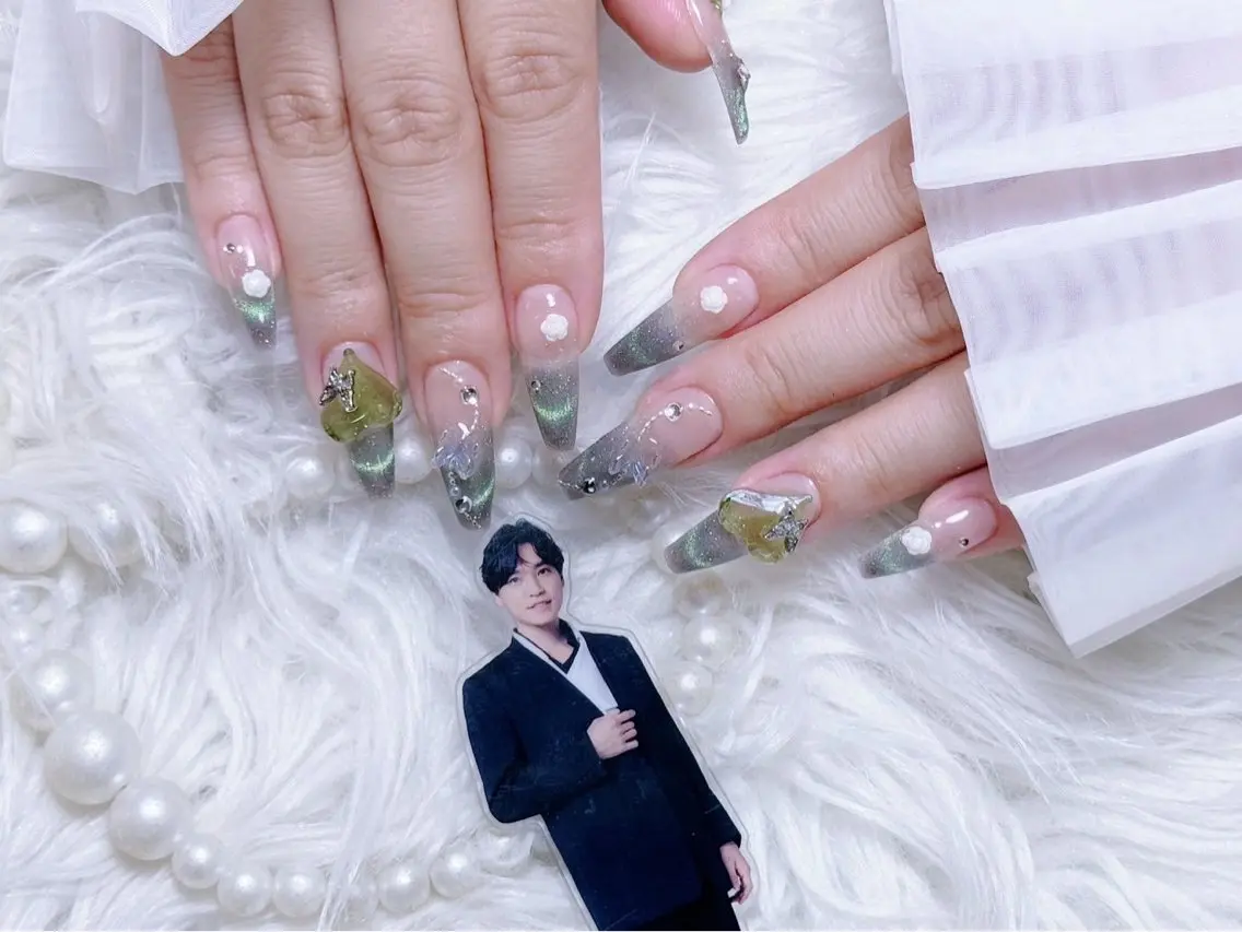 ネイル 🩵Yun nail Salon 🩵のネイルデザイン