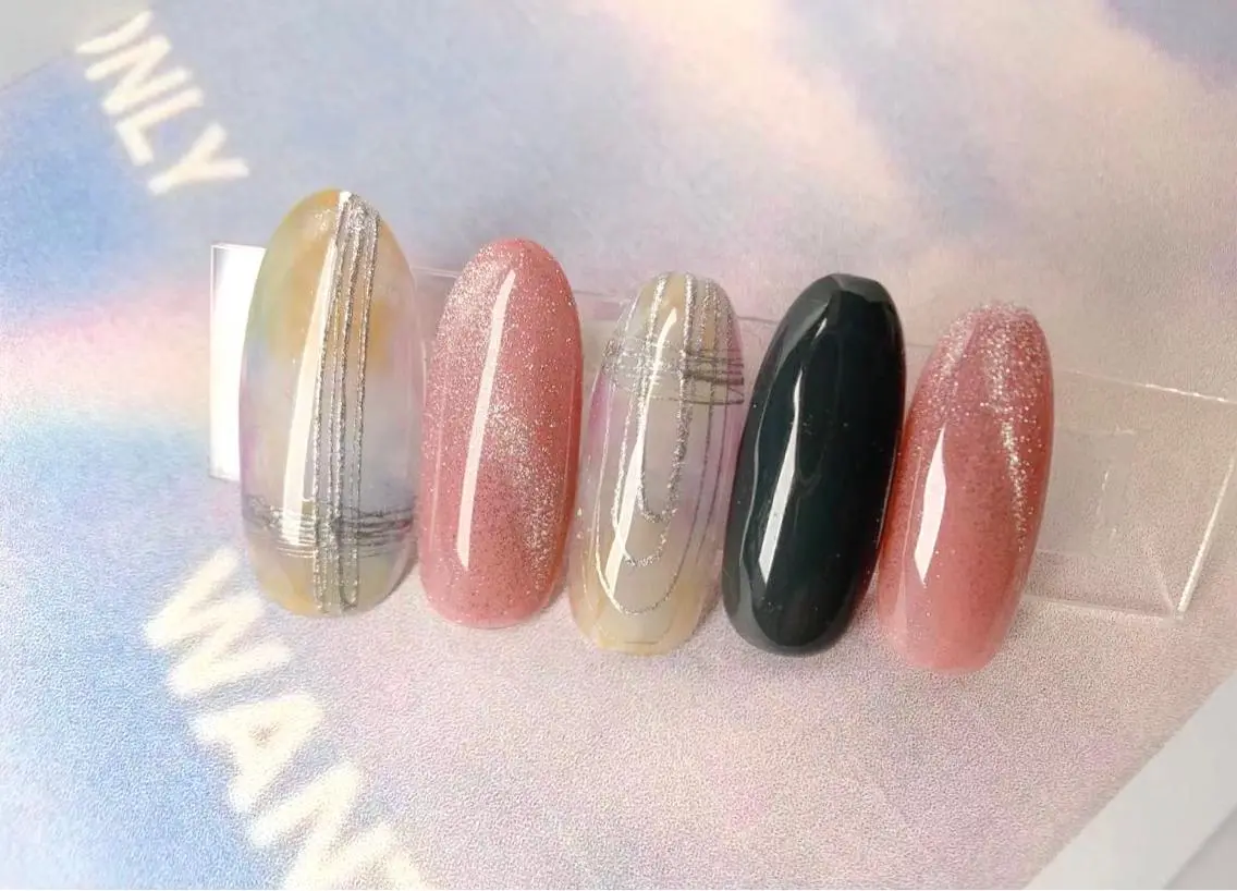 ネイル マグネットネイル ニュアンスネイル 春ネイル MiKi Nai池袋 長さだし得意のネイルデザイン
