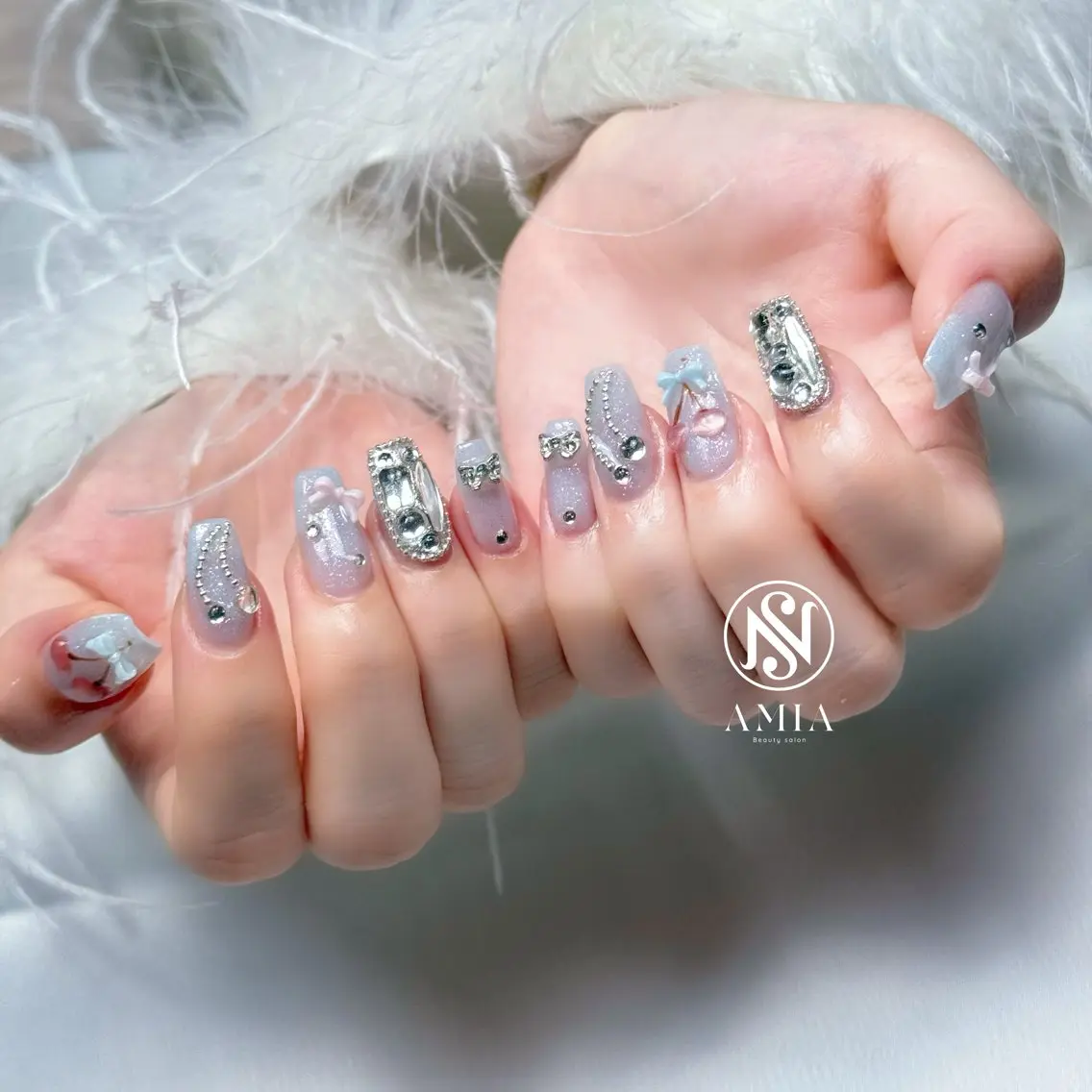 セミロング ハンドネイル 🌟AMIA BEAUTY🌟のネイルデザイン