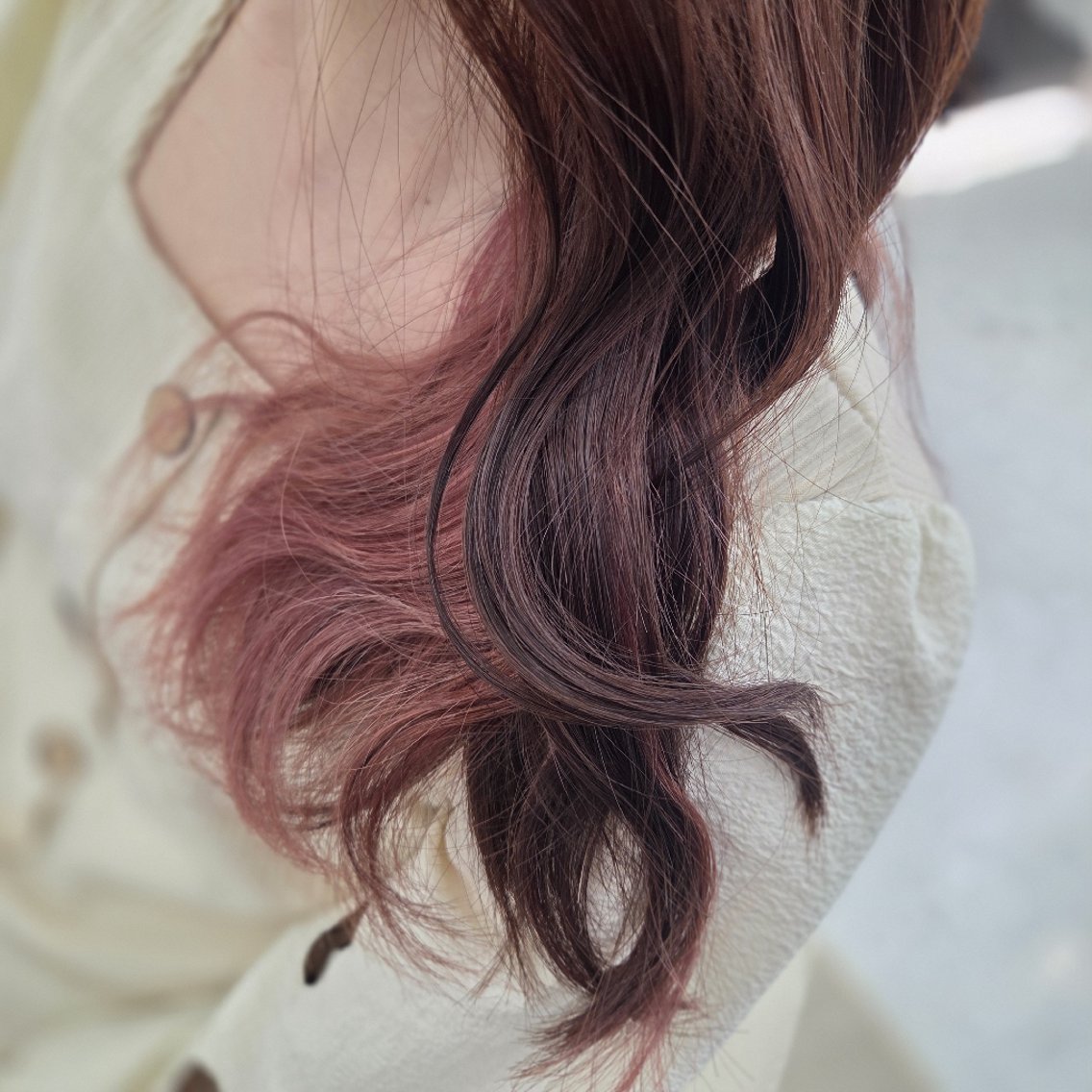 カラー ピンクカラー 中村  美暁のヘアスタイル