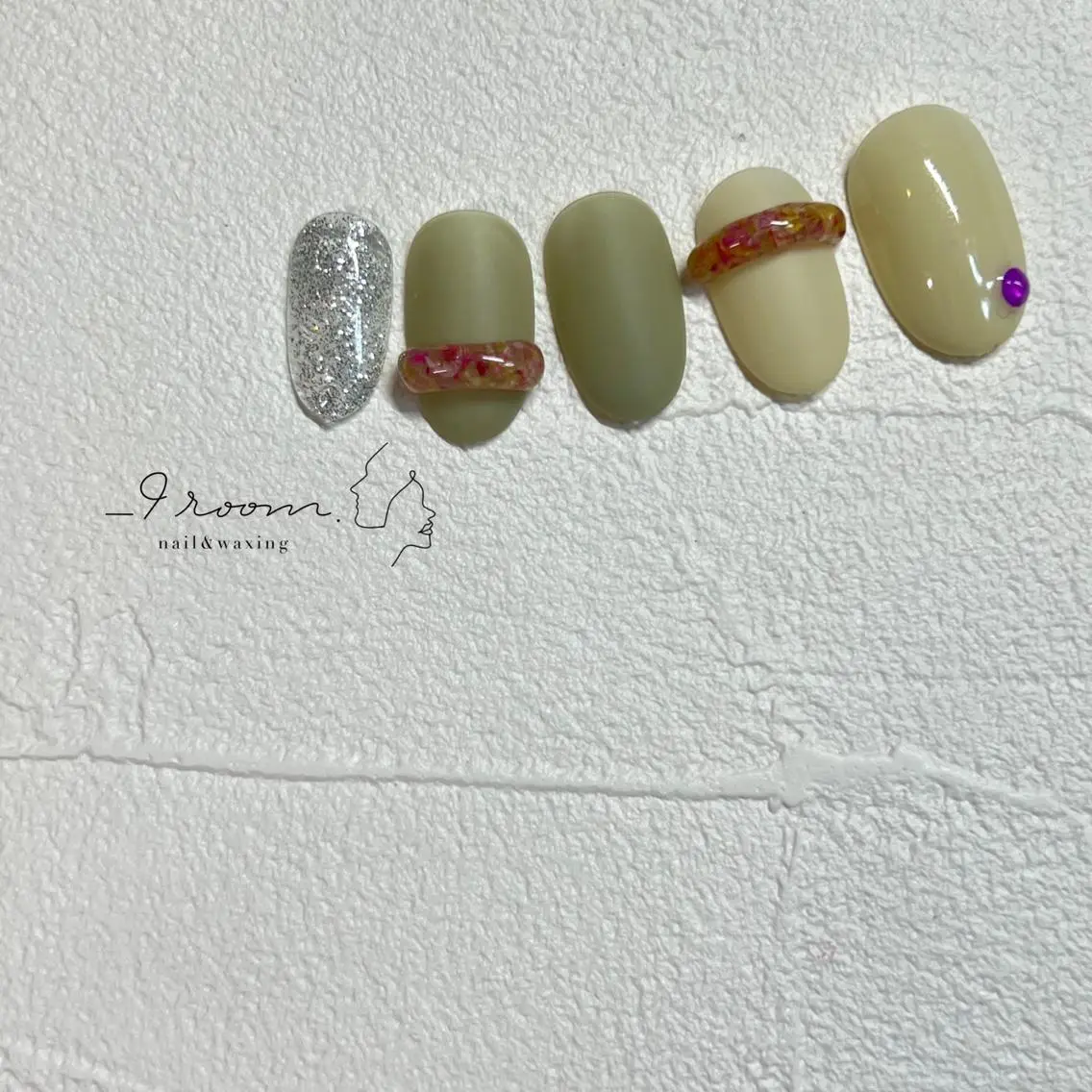 ネイル _9 room. Yoshimiのネイルデザイン