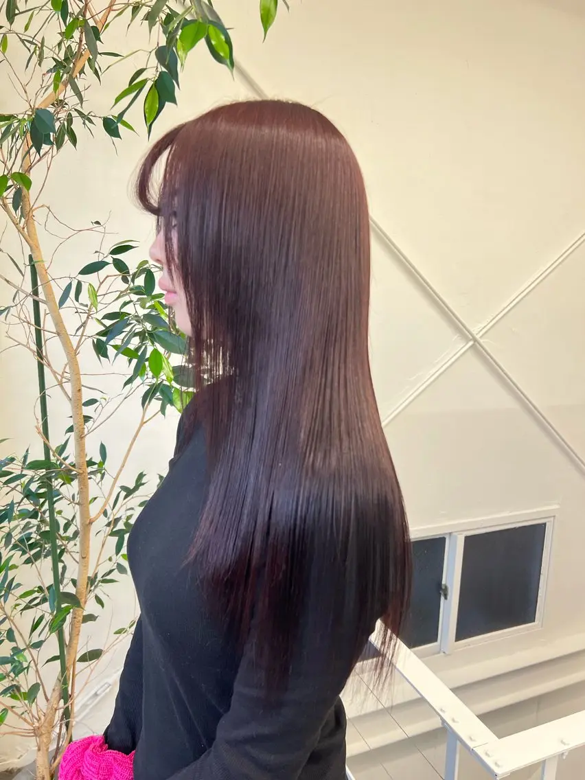 ロング yukii 八事大石 明葉のヘアスタイル