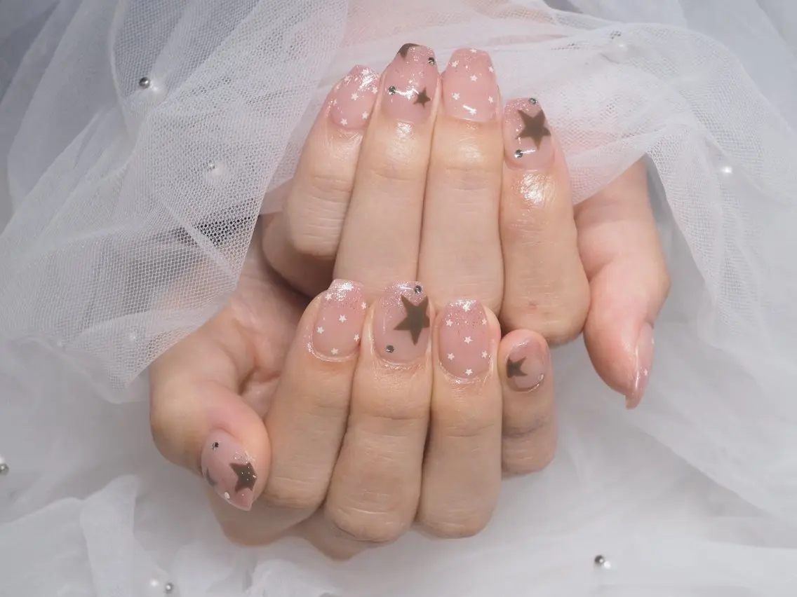 ネイル ハンドネイル amore心斎橋店 さちかのネイルデザイン