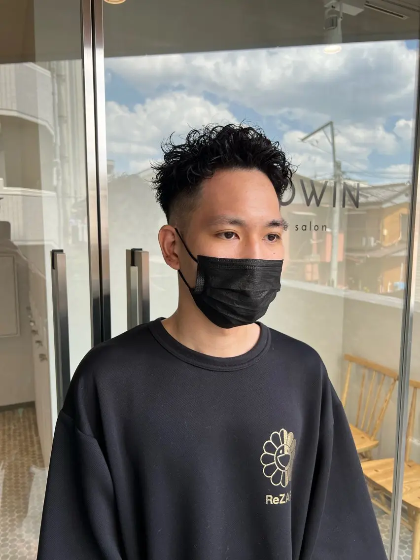 ショート パーマ メンズ メンズパーマ ショートヘア 樋野 亮のヘアスタイル