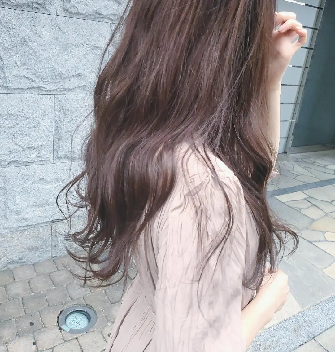 カラー ロング ヘアアレンジ ブラウンカラー ラベンダーカラー See by merのマツエク・マツパデザイン