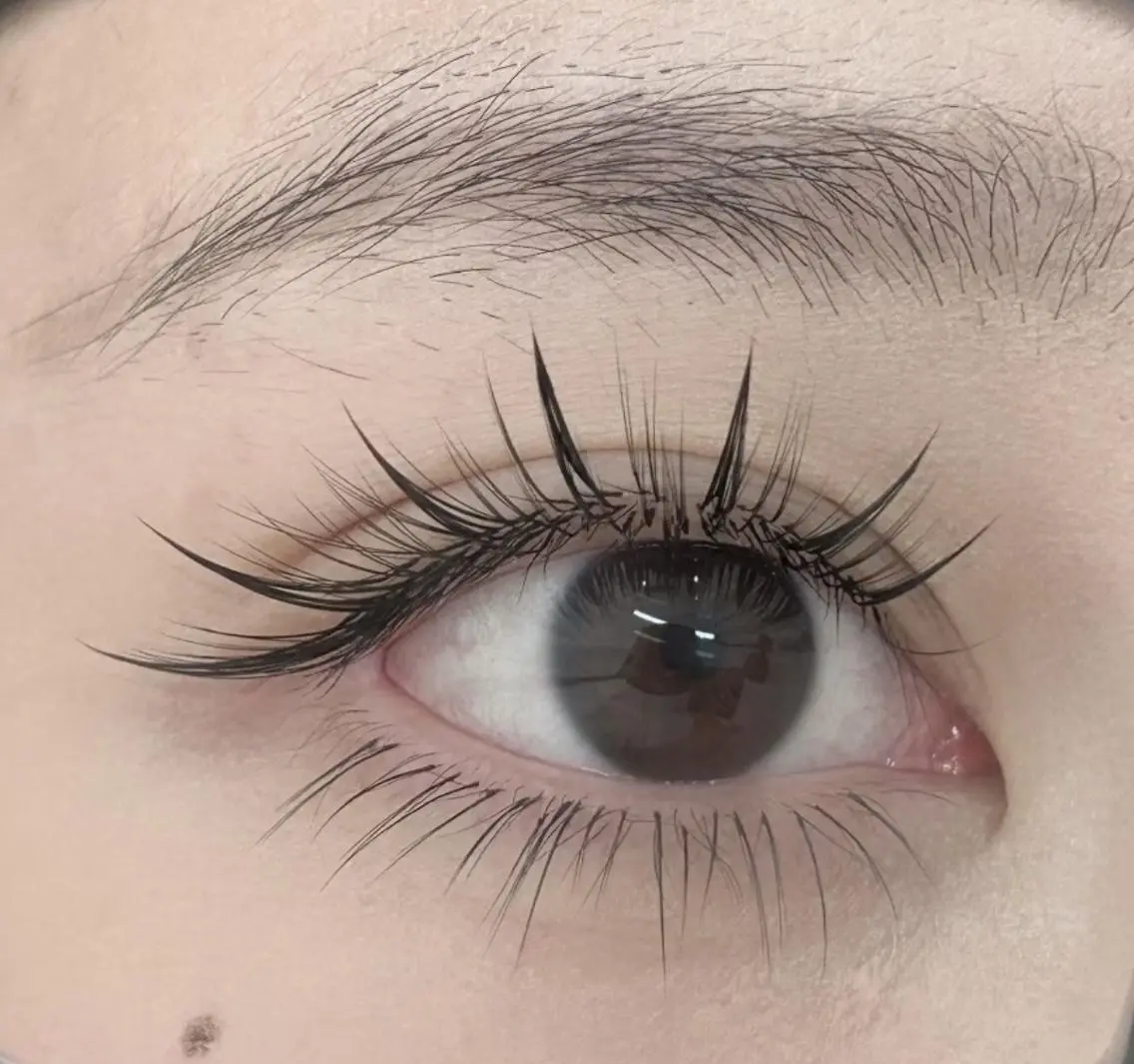 マツエク・マツパ バインドロック 束感まつ毛 フラットラッシュ 韓国風マツエク 下まつげエクステ Haru💖Eye lash🌻日暮里店のマツエク・マツパデザイン