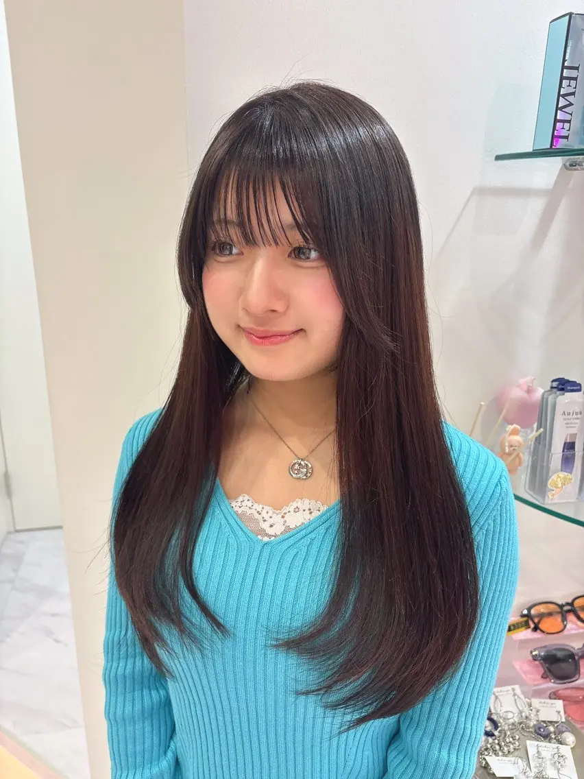 ロング レイヤーカット ローレイヤー カット ヘアカラー MONA HARUNA💫のヘアスタイル