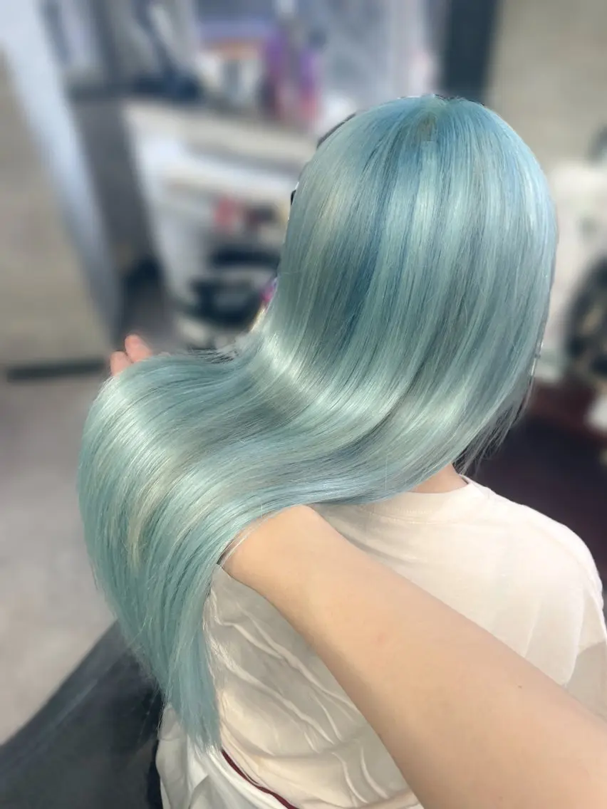 ロング カラー ブリーチ 髪質改善 トリートメント カット ヘアカラー トリートメント エクステ ハイトーンエクステ 🎩カズキ🎩のヘアスタイル