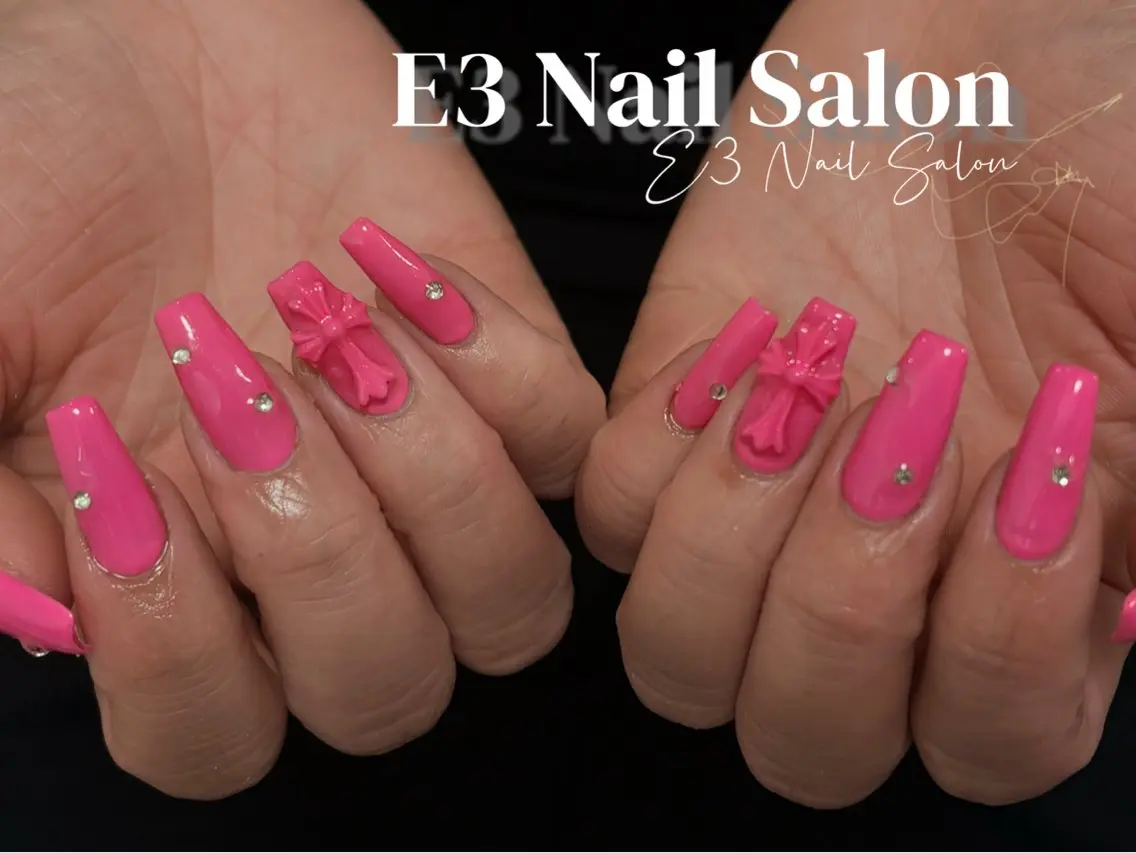 ネイル 桜ネイル フレンチネイル ジェルネイル ガラスフレンチ グラデーション ハンドネイル E3 Nail Salonのネイルデザイン