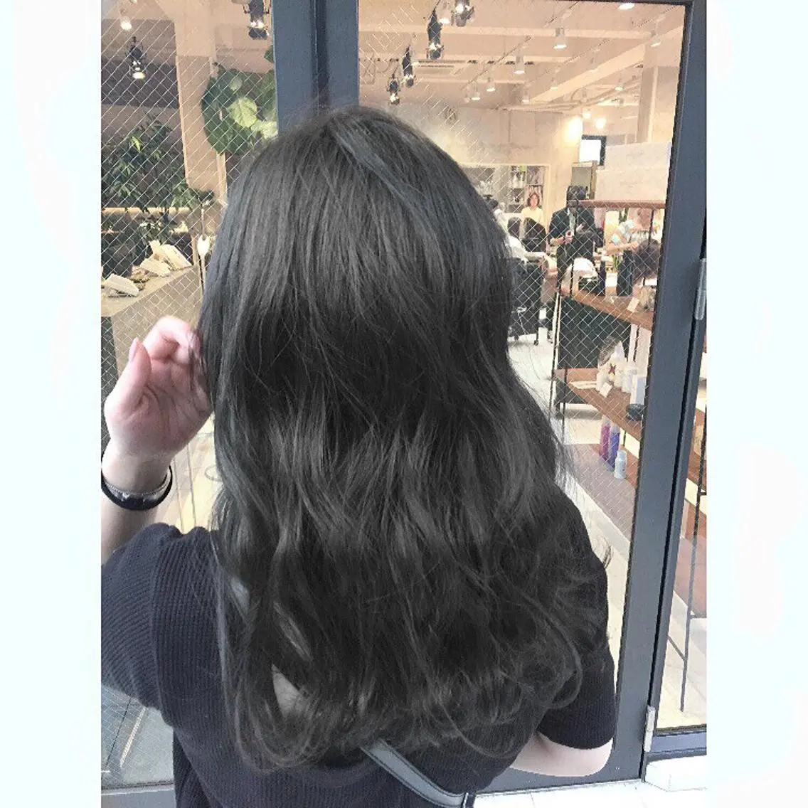セミロング カラー グレージュ 🏳️‍🌈柴山 巴耶斗🏳️‍🌈のヘアスタイル