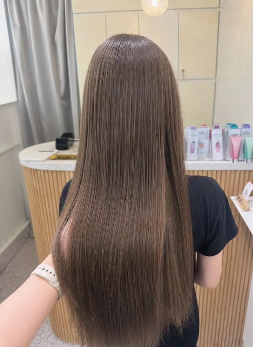 ロング カラー パーマ ヘアアレンジ メンズ キッズ ヘアカラー トリートメント 透明感カラー/ 新潟万代/池野里衣のヘアスタイル