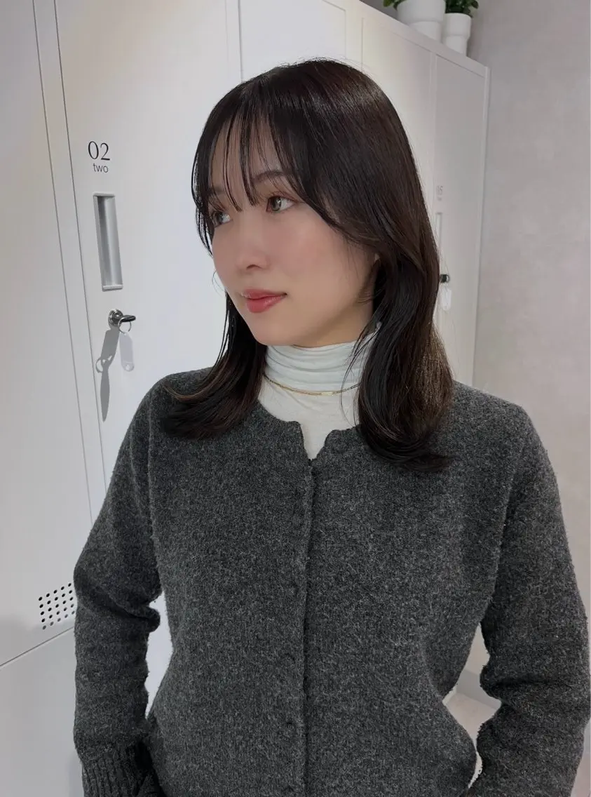 ミディアム カラー 黒髪 ブリーチ 透明感カラー 顔周りカット レイヤーカット 透明感/レイヤー 🇰🇷tomonaのヘアスタイル