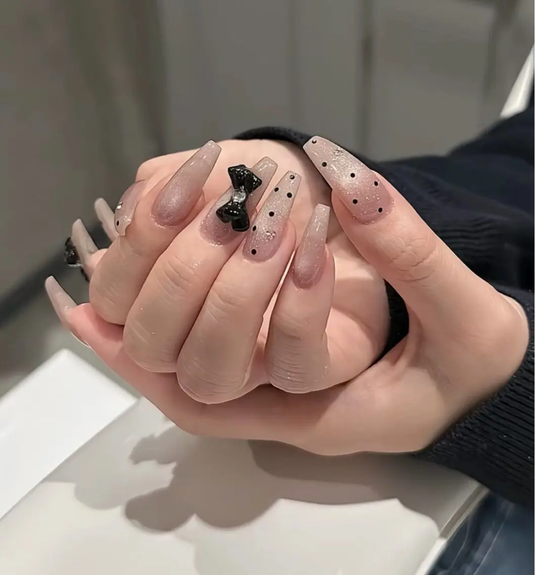 ネイル ハンドネイル Luna Gladeのネイルデザイン