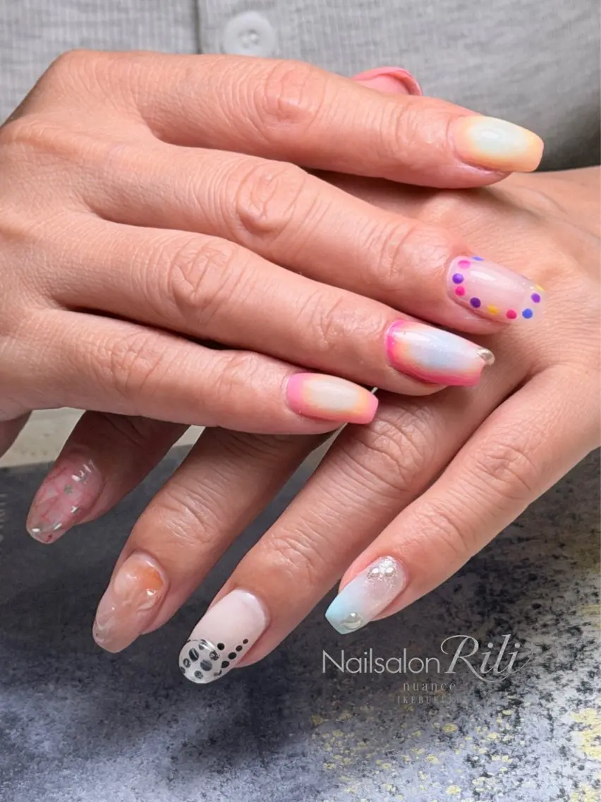 ネイル ニュアンスネイル lu naのネイルデザイン