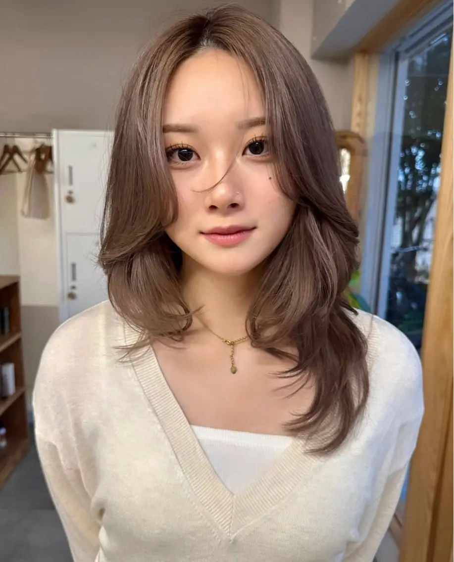 ミディアム 🌙ヘーゼルベージュ レイヤーカット🌙のヘアスタイル