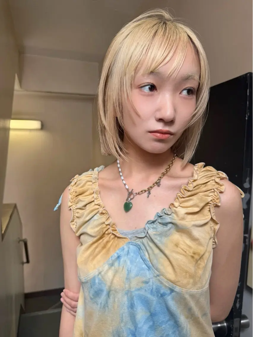 ショート カラー ベージュカラー ブリーチ ケアブリーチ ダブルカラー ハイトーンカラー ヘアカラー 森貴裕/ベージュ/ パーマ/オリーブのヘアスタイル