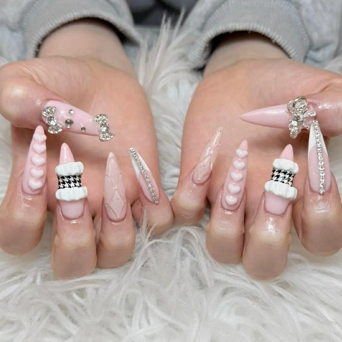ネイル ハンドネイル ハンドケア Anh Nail 歌舞伎町のネイルデザイン