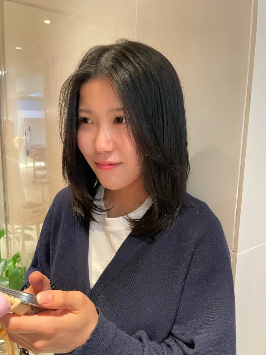 ミディアム ヘアカラー 縮毛矯正 トリートメント 艶カラー/縮毛矯正 🩰chihiroのヘアスタイル