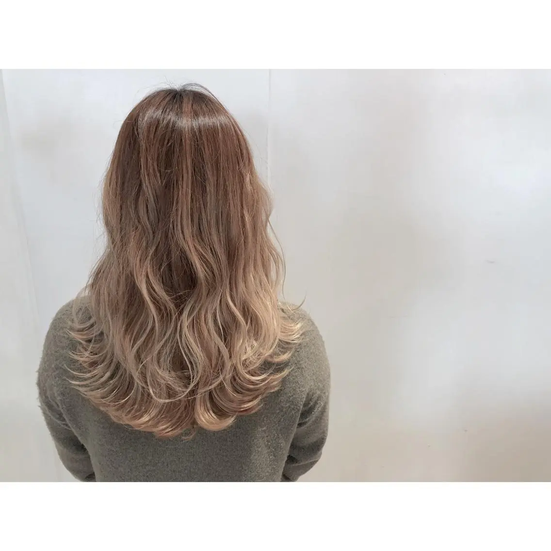 セミロング カラー 心斎橋 美髪職人　近江のヘアスタイル