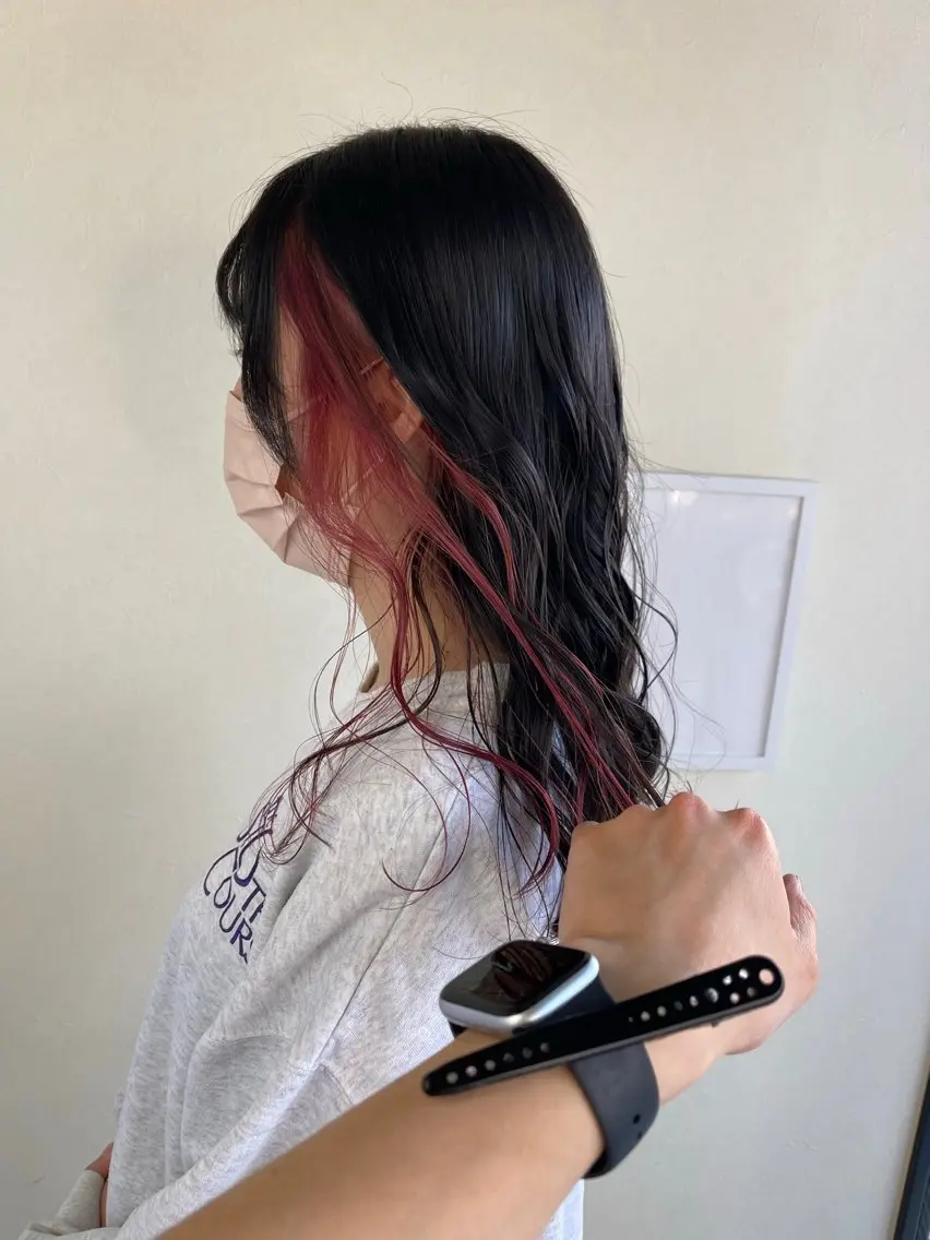 セミロング ハイライトカラー✨ グレージュ✨鎌倉光洋のヘアスタイル