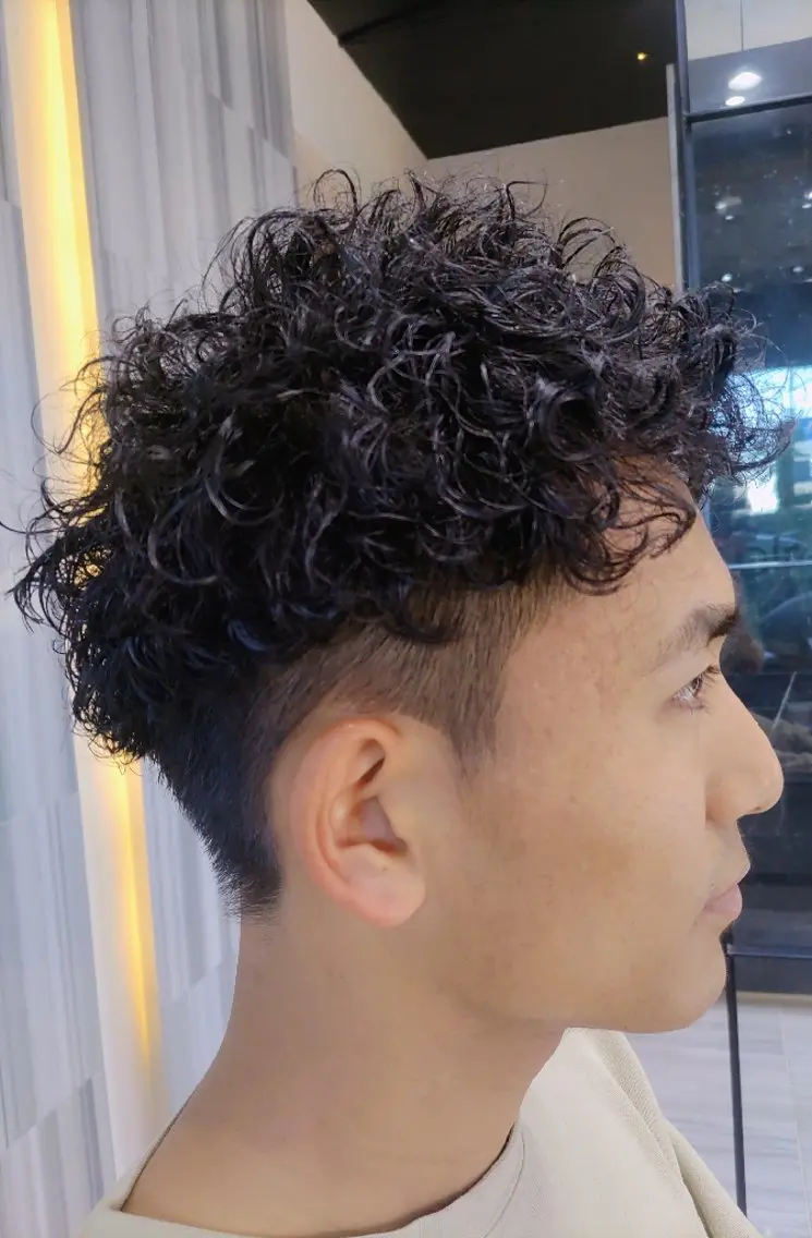 mens スペインカールの写真