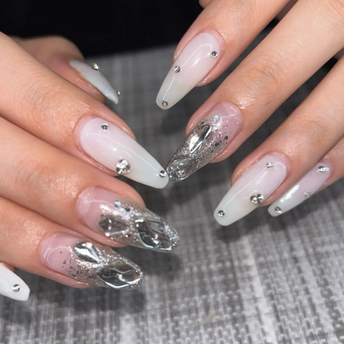 ネイル 浅草eknail 🖤EMIRIのネイルデザイン