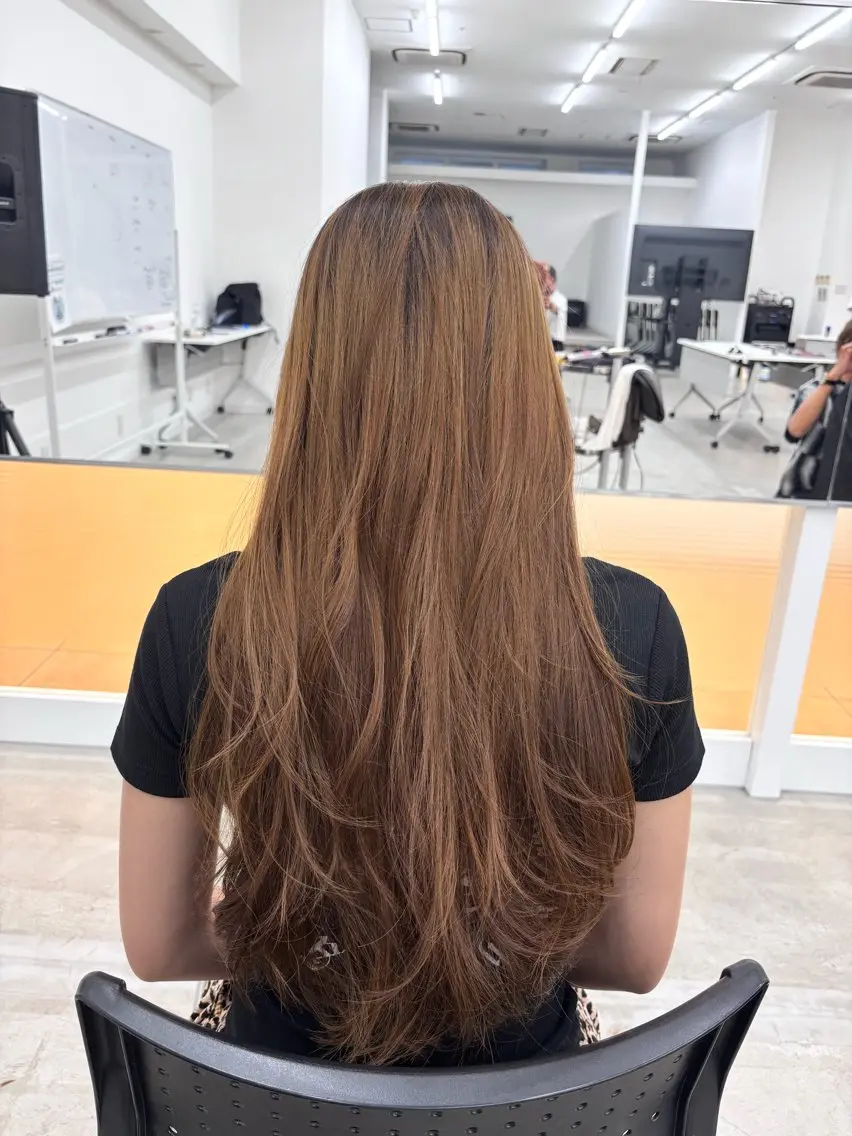 ロング レイヤーカット 平山 唯翔のヘアスタイル